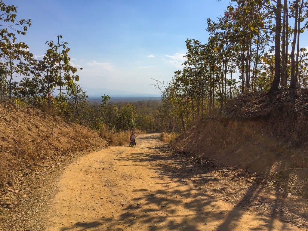 The road leading to Pha Chor Canyon