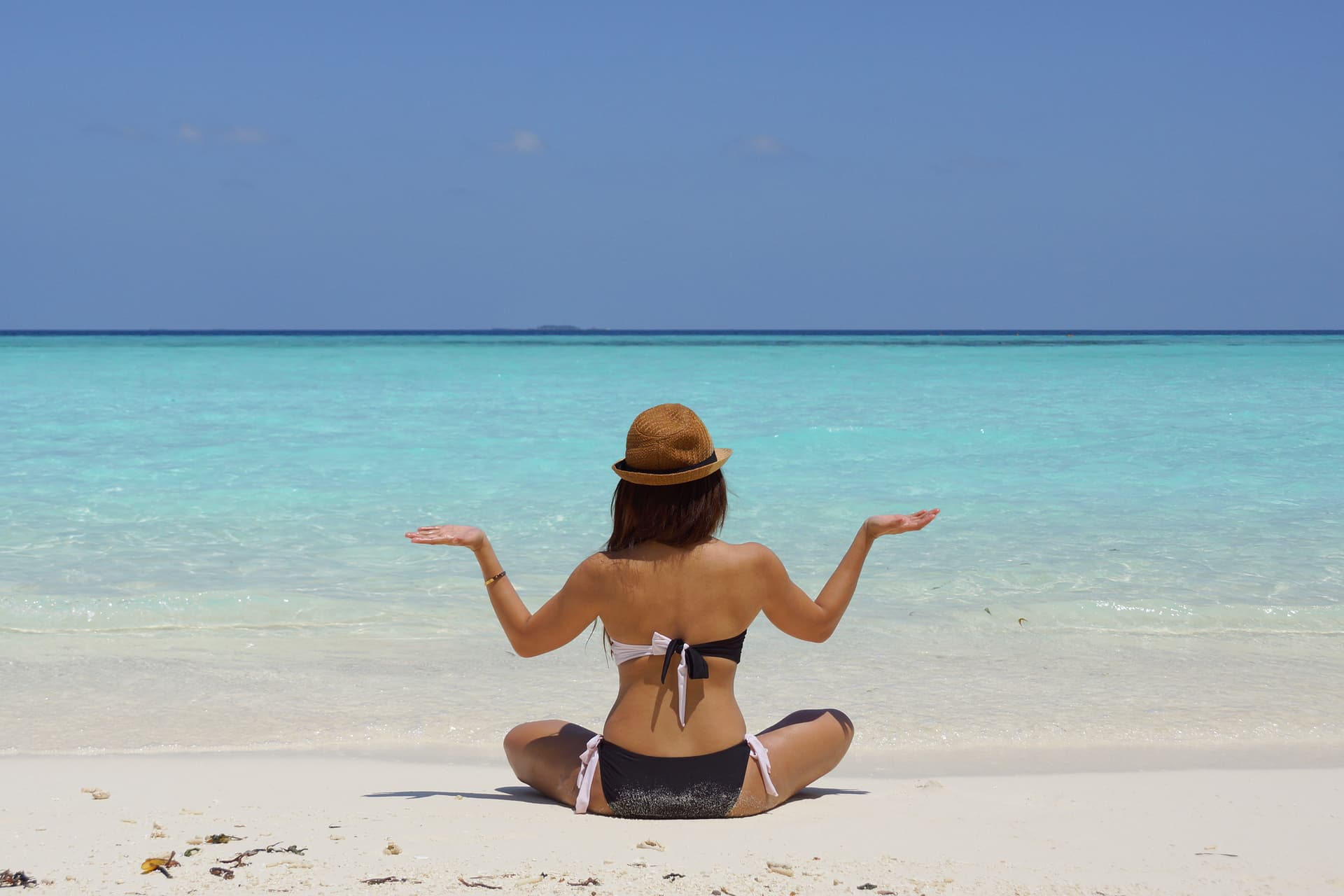 healthy-women-travel