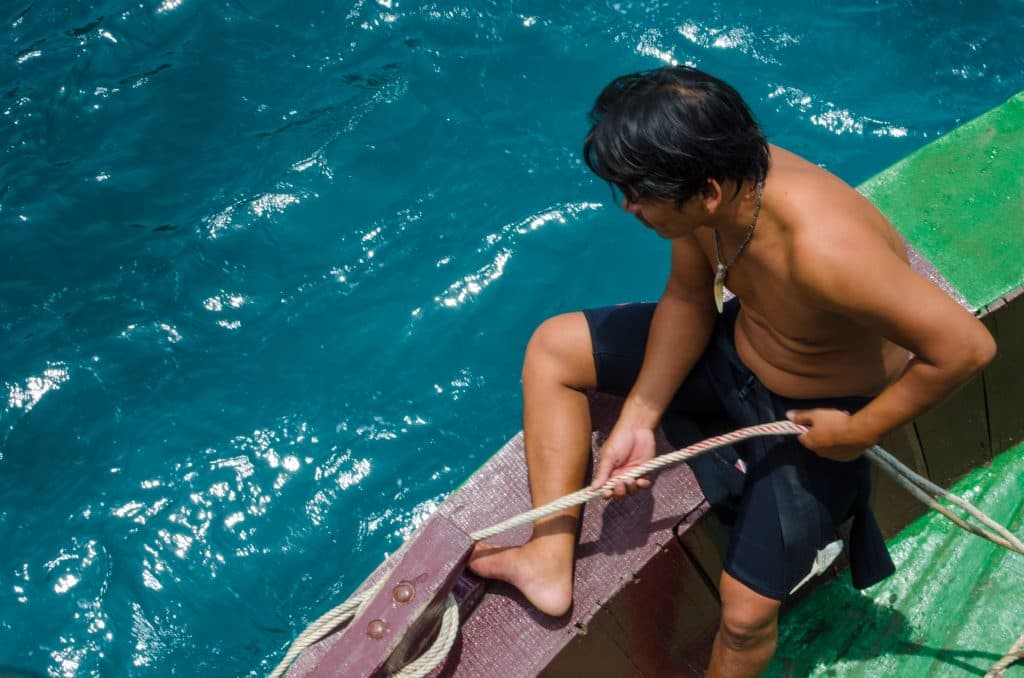 cham-island-sailor