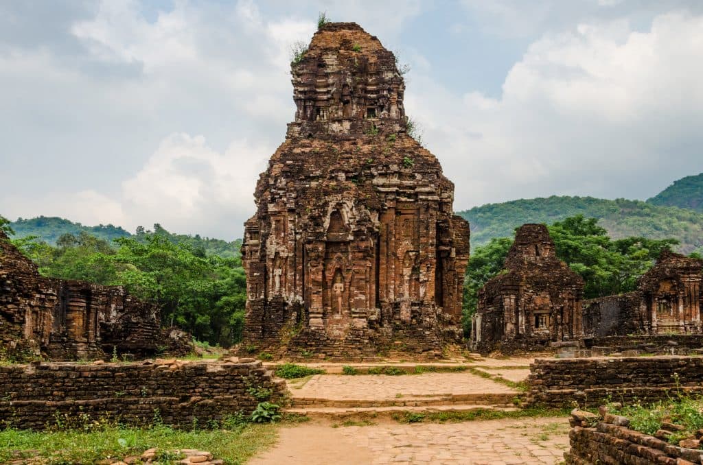 da-nang-my-son-holyland-01