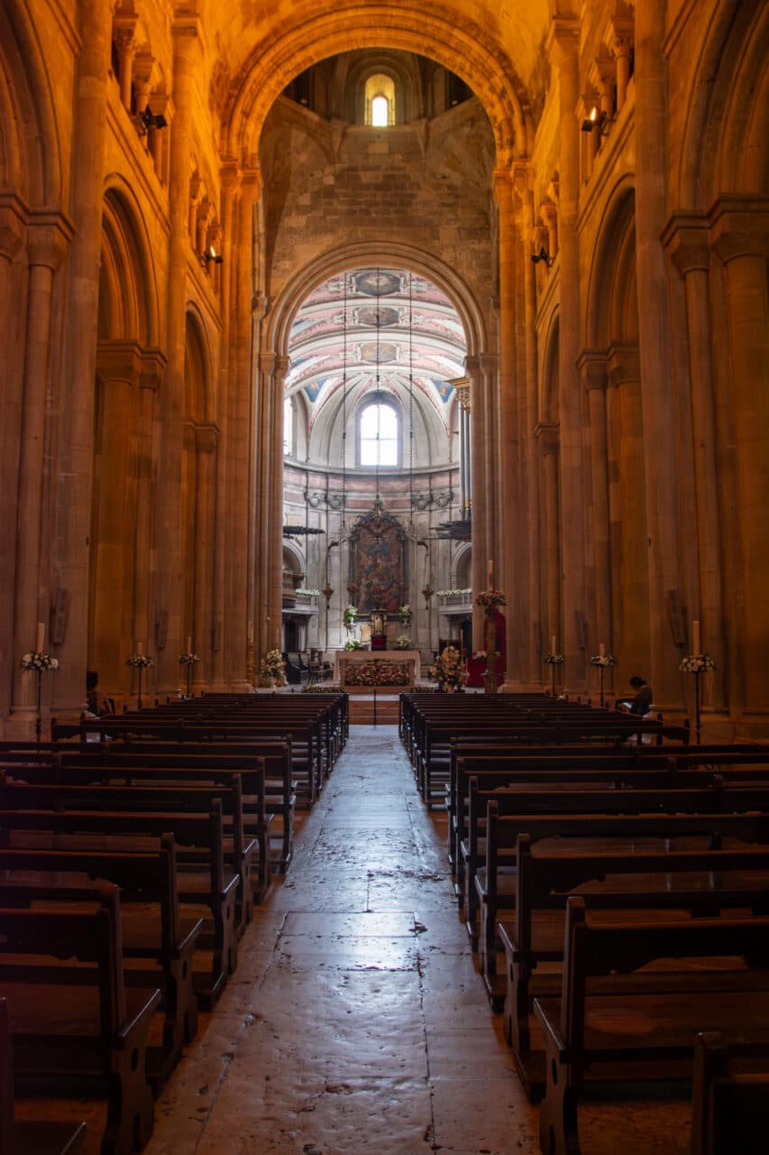 The Se Cathedral, altar, Lisbon