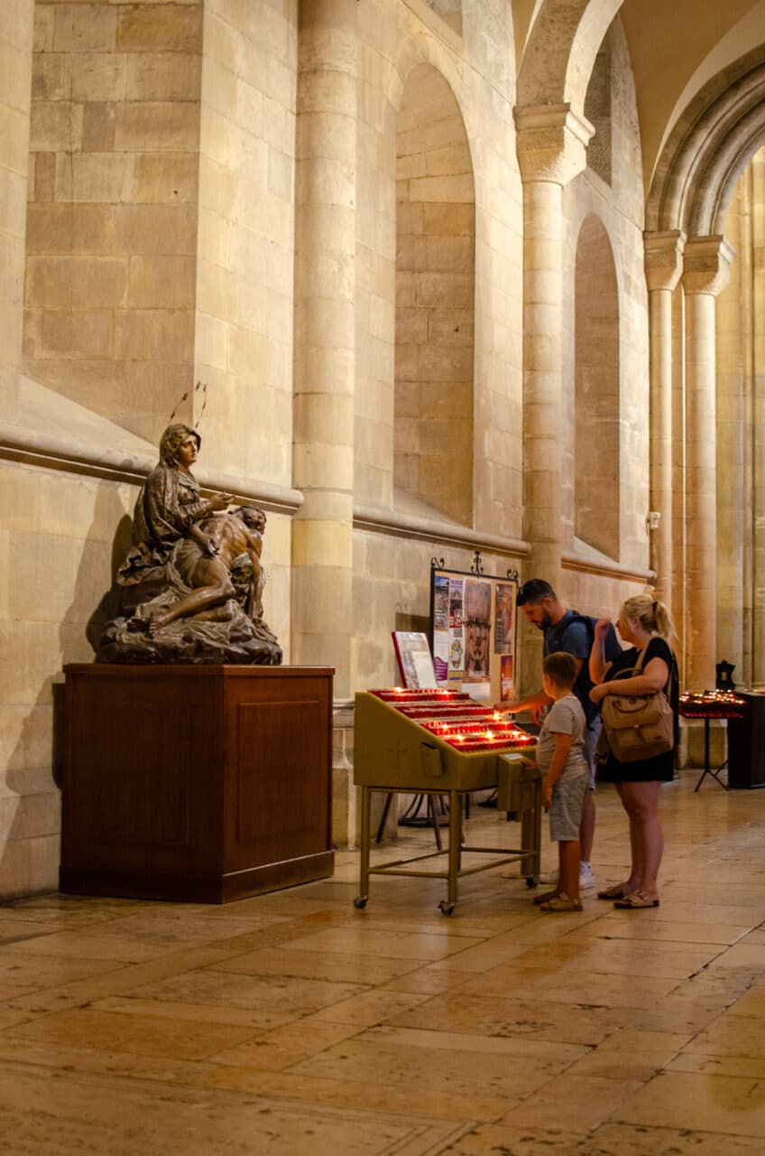 The Se Cathedral, Lisbon, interior