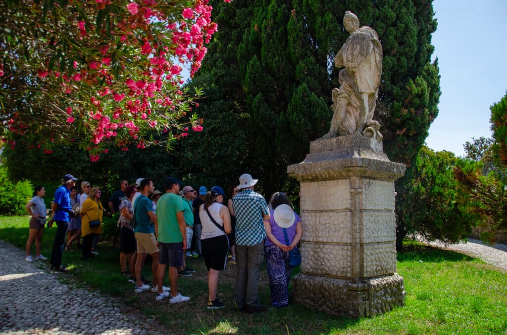 A walking tour to the aqueduct in Lisbon. 