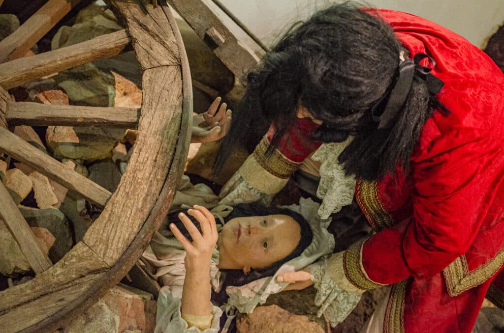 Two manekins at the Lisboa Story Centre in Lisbon showing the aftermath of the big earthquake. 