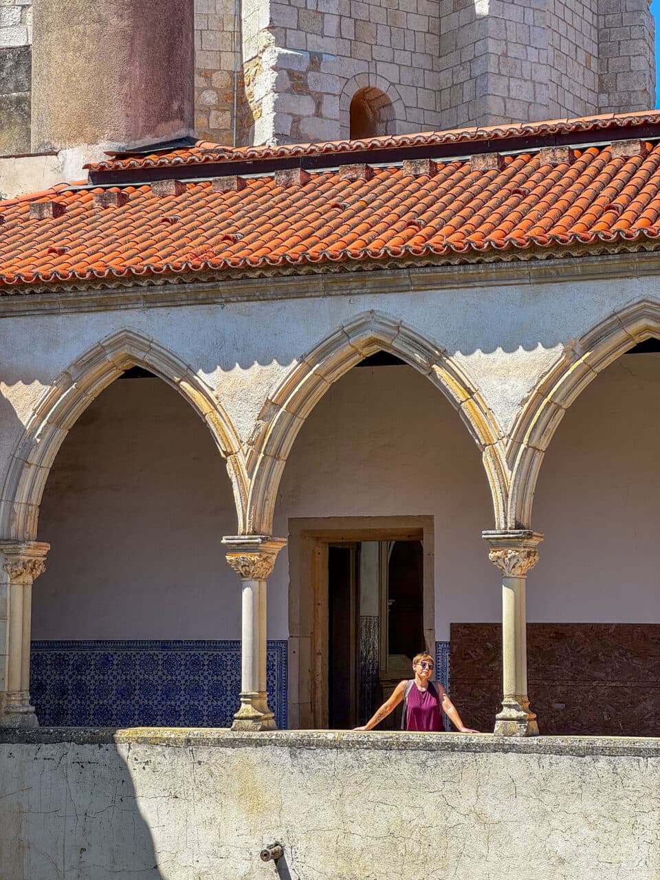 A big balcony and terrace in a castle in Tomar. 