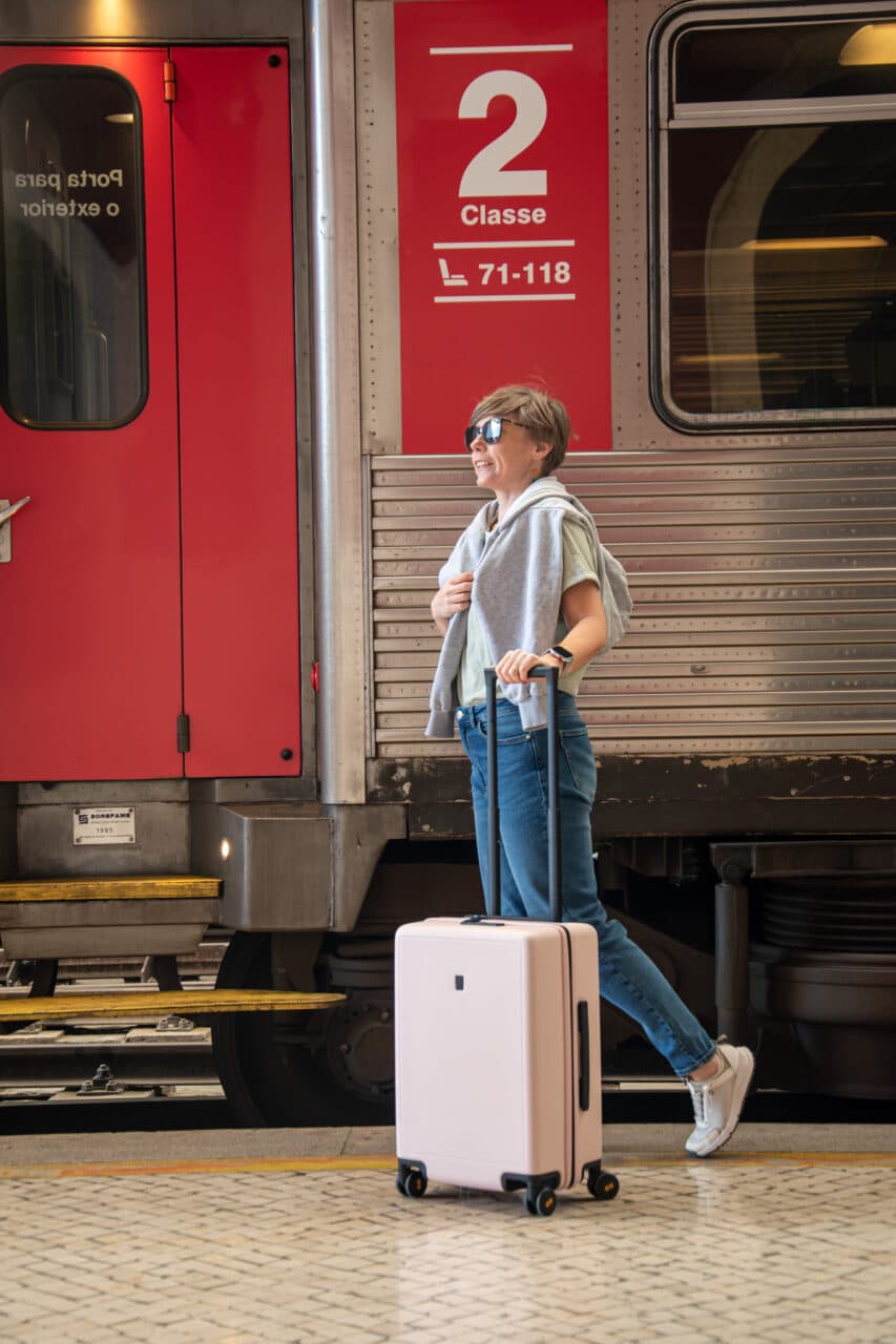 Lisbon, train station, suitcase, train 