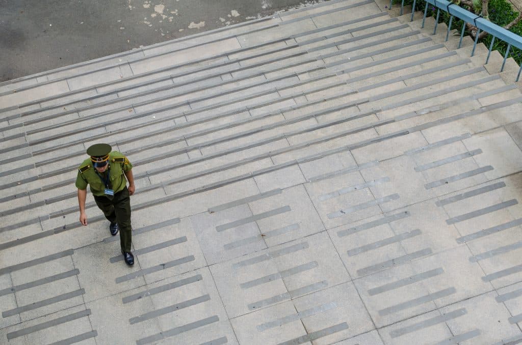 ho-chi-minh-city-independence-palace-security-guard