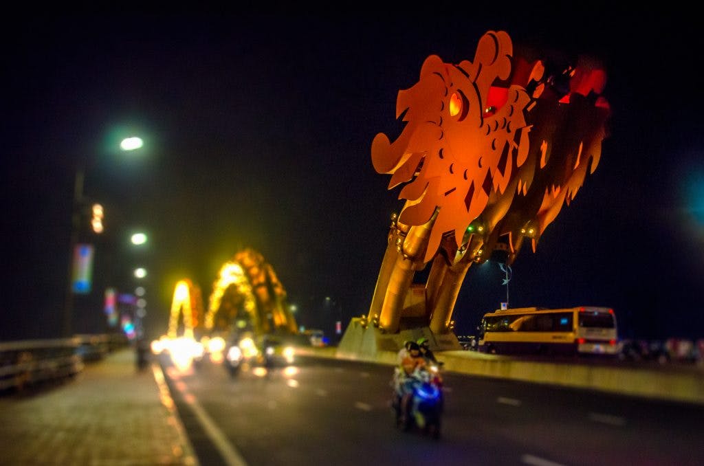 vietnam-da-nang-dragon-bridge
