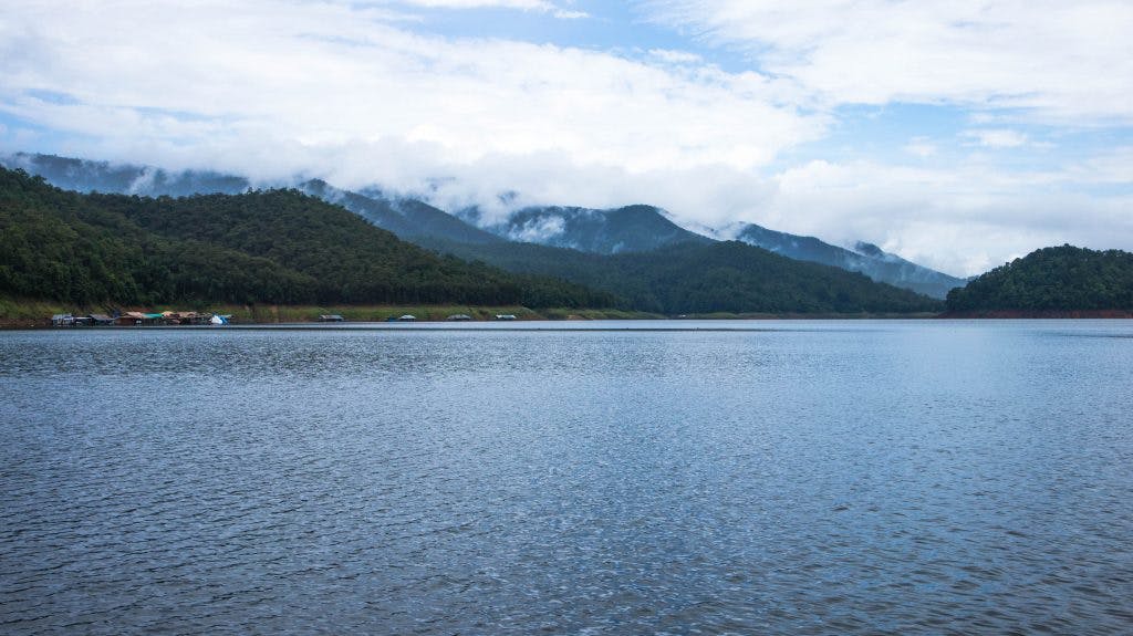 the view on mae ngat dam, mountains with clouds 