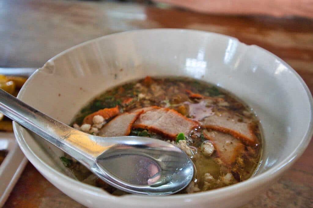 miska nudli w sukothai.
