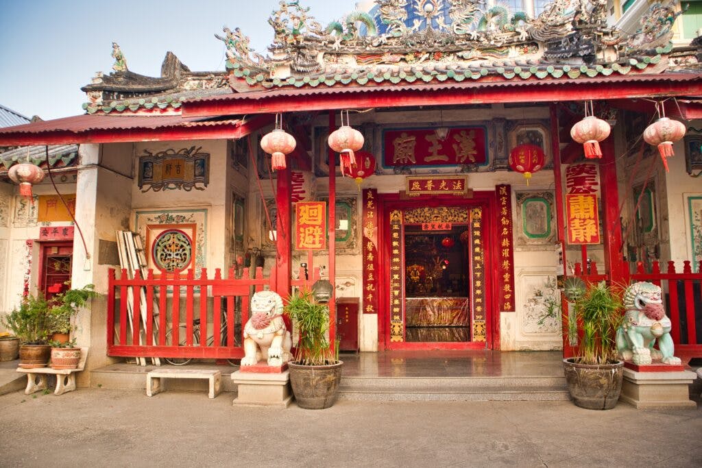 an old chinese temple in talad noi, bangkok