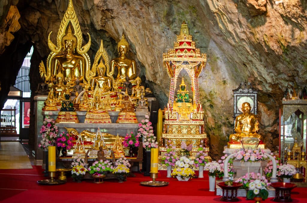 Chiang Dao, temple