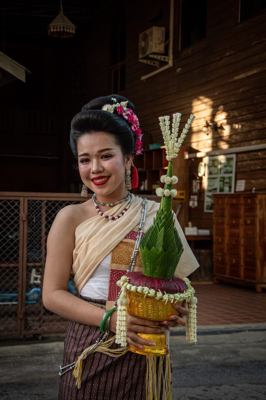 Thailand, Chiang Khan, traditional dress