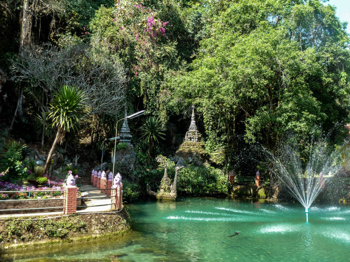 The main entrance to the Chiang Dao Cave 