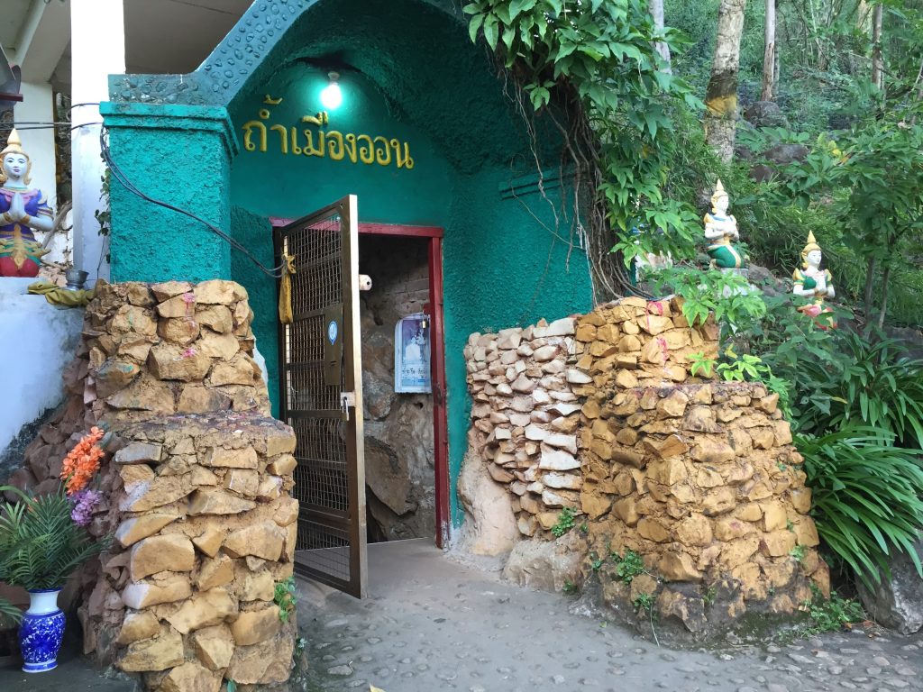 Entrance to the Muang On Cave