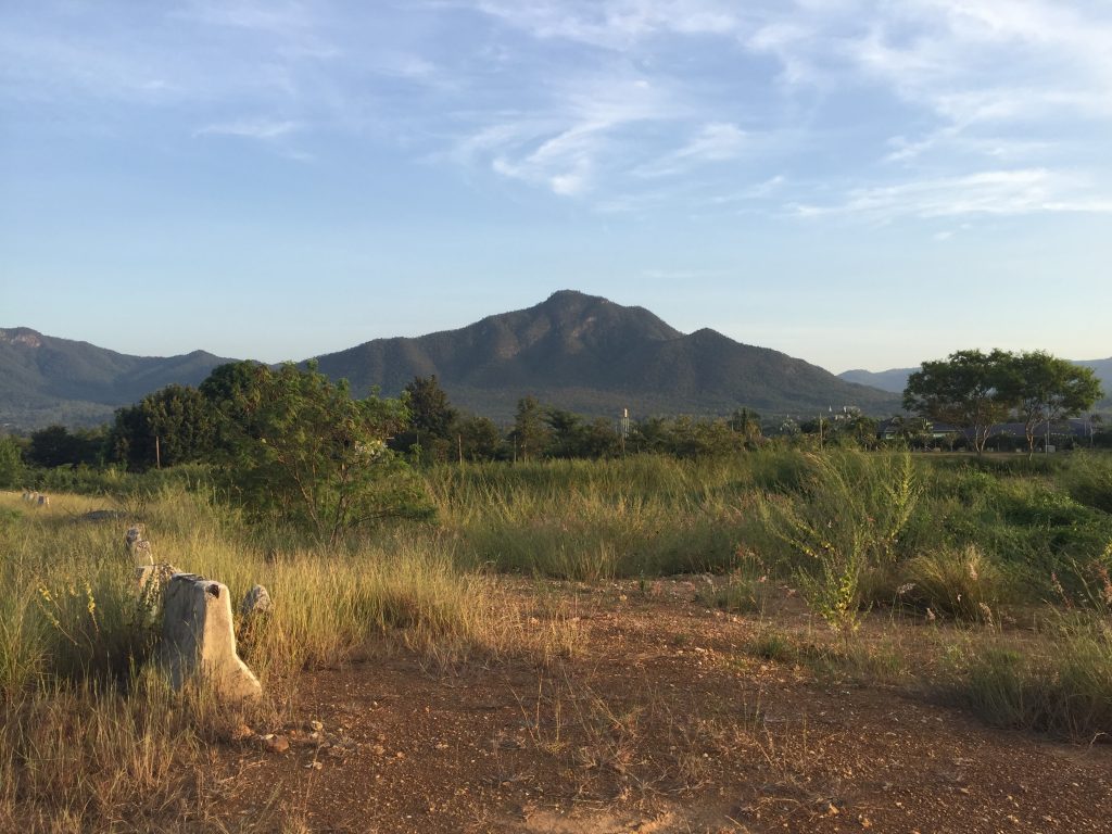 Mountains on the way to the hot springs in San Kamphaeng