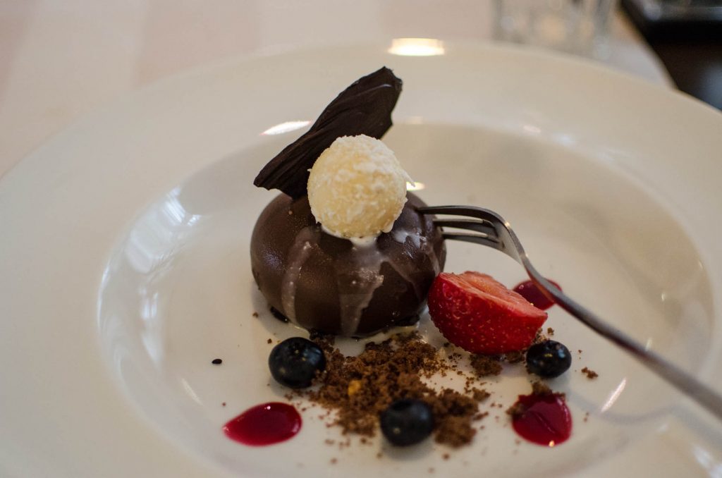 Gniew castle kolumnowa restaurant dessert