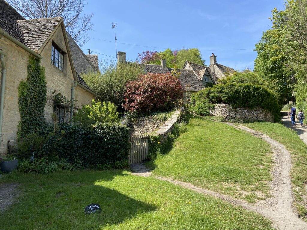 Wakacje w Anglii - Cotswolds - domy w Bibury.